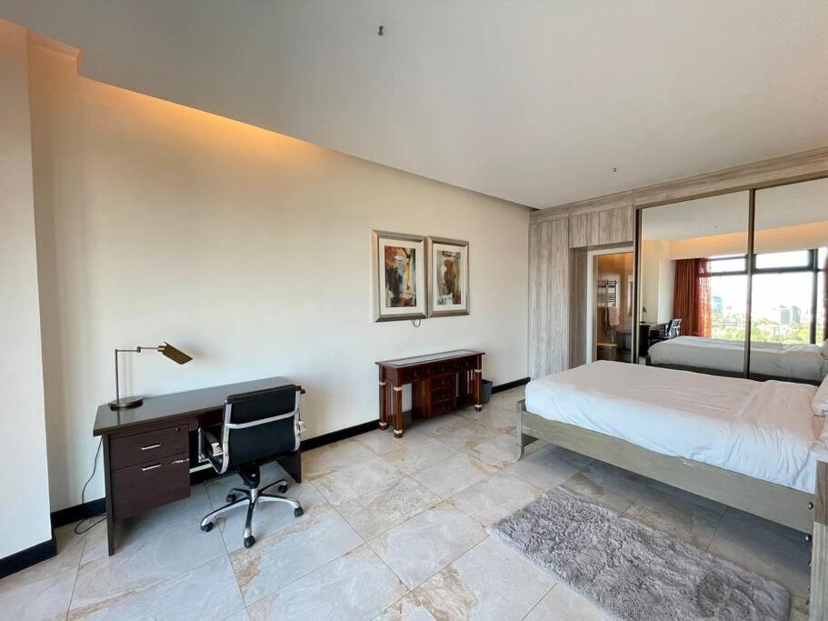 City View Apartment Nestled In The Heart Of Nbo ไนโรบี ภายนอก รูปภาพ
