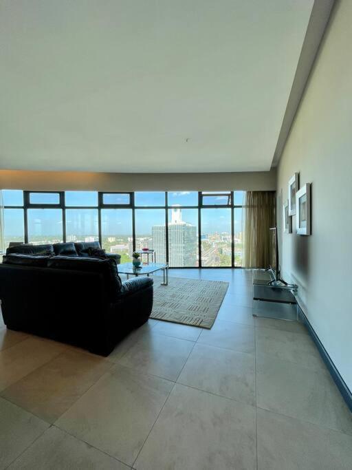 City View Apartment Nestled In The Heart Of Nbo ไนโรบี ภายนอก รูปภาพ