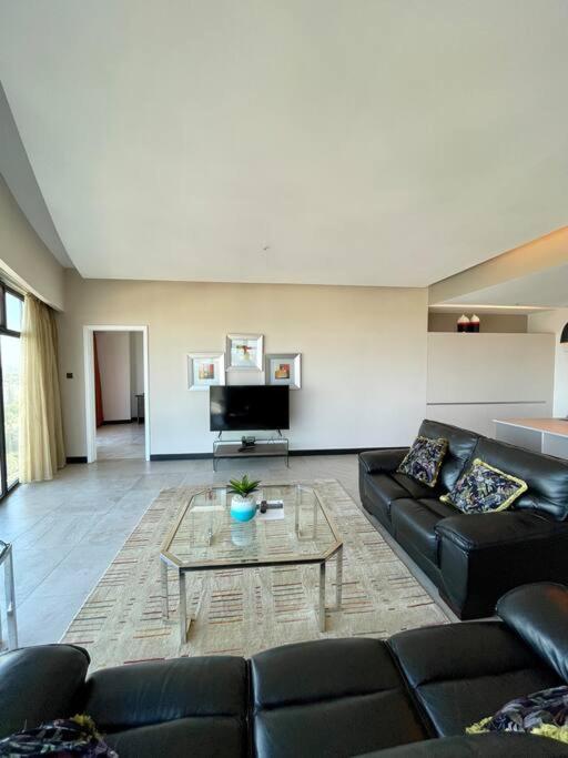 City View Apartment Nestled In The Heart Of Nbo ไนโรบี ภายนอก รูปภาพ